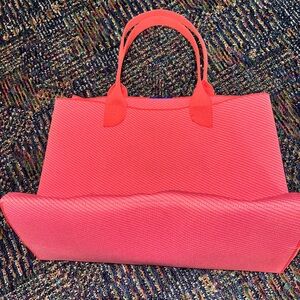 Rothy’s LW Mega Tote - Ruby Twill